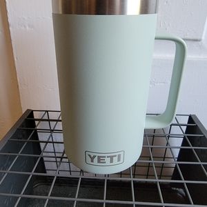 Yeti Rambler 24 oz mug - Sagebrush Green